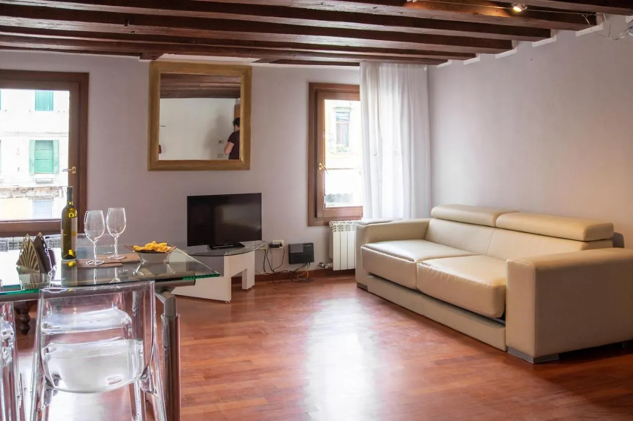 Appartamenti Superior In Via Garibaldi By Bricola Apartments Venise Italie