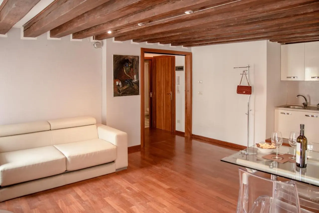 Appartamenti Superior In Via Garibaldi By Bricola Apartments Venise 0*,  Italie