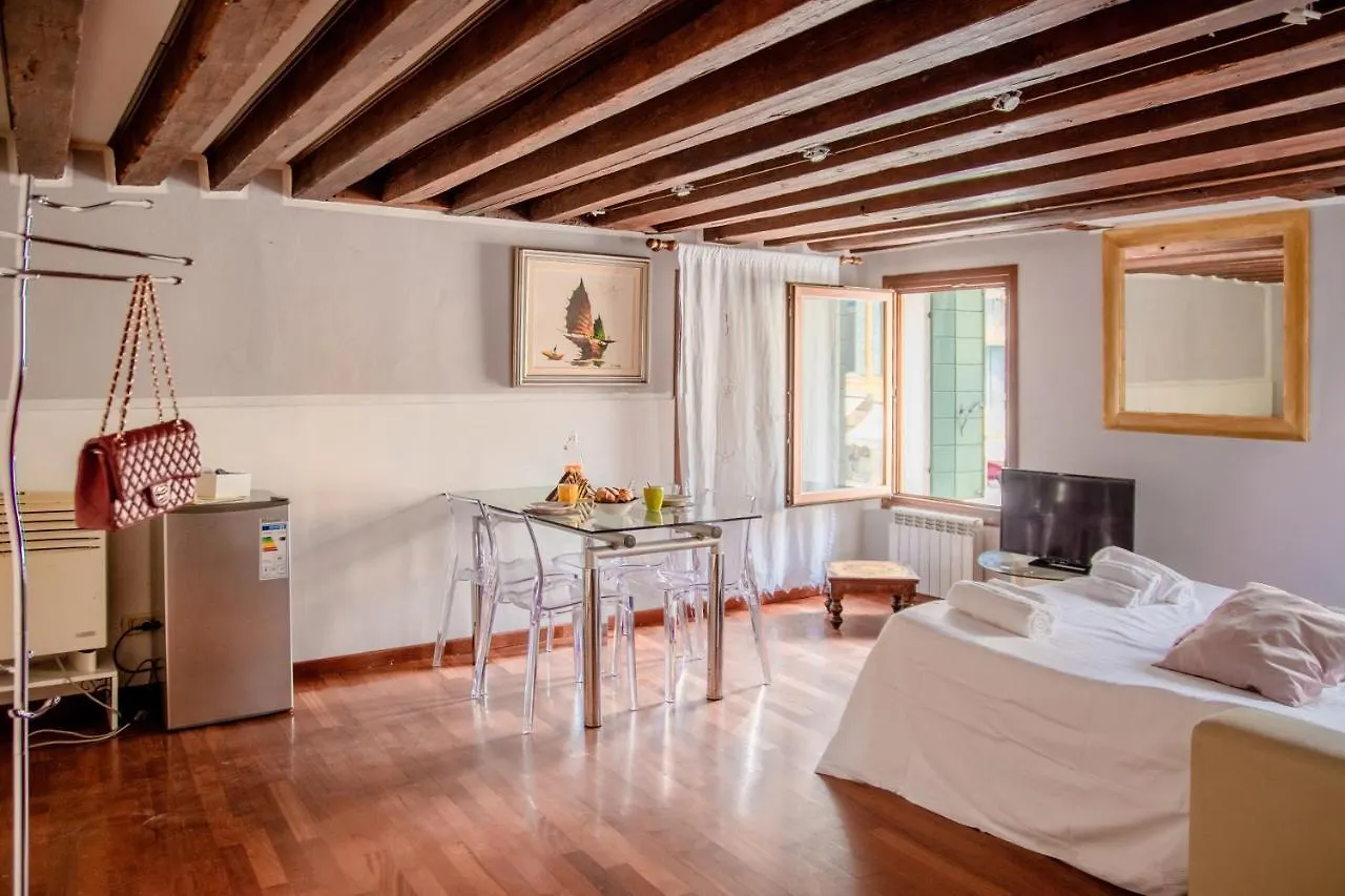 Appartamenti Superior In Via Garibaldi By Bricola Apartments Venedig