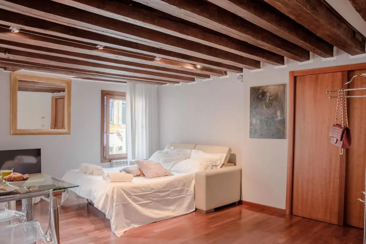 Appartamenti Superior In Via Garibaldi By Bricola Apartments Venecia 0*,  Italia