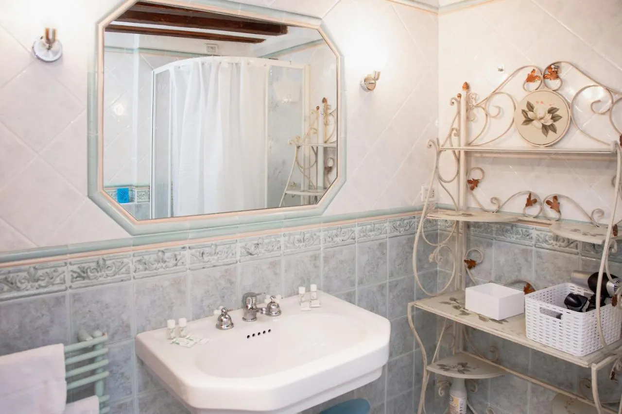 Appartamenti Superior In Via Garibaldi By Bricola Apartments Venedig