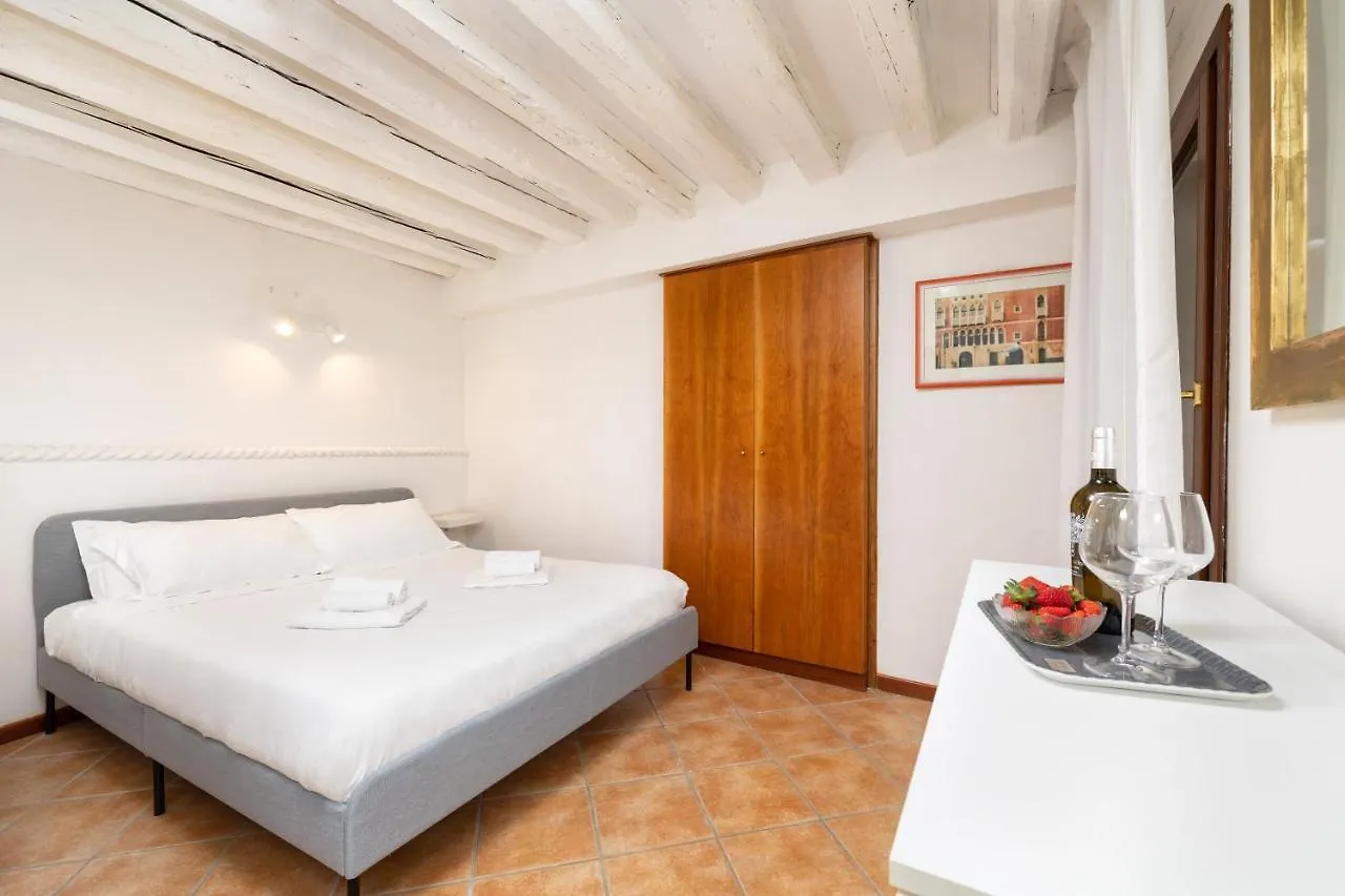 Appartamenti Superior In Via Garibaldi By Bricola Apartments Venedig 0*,