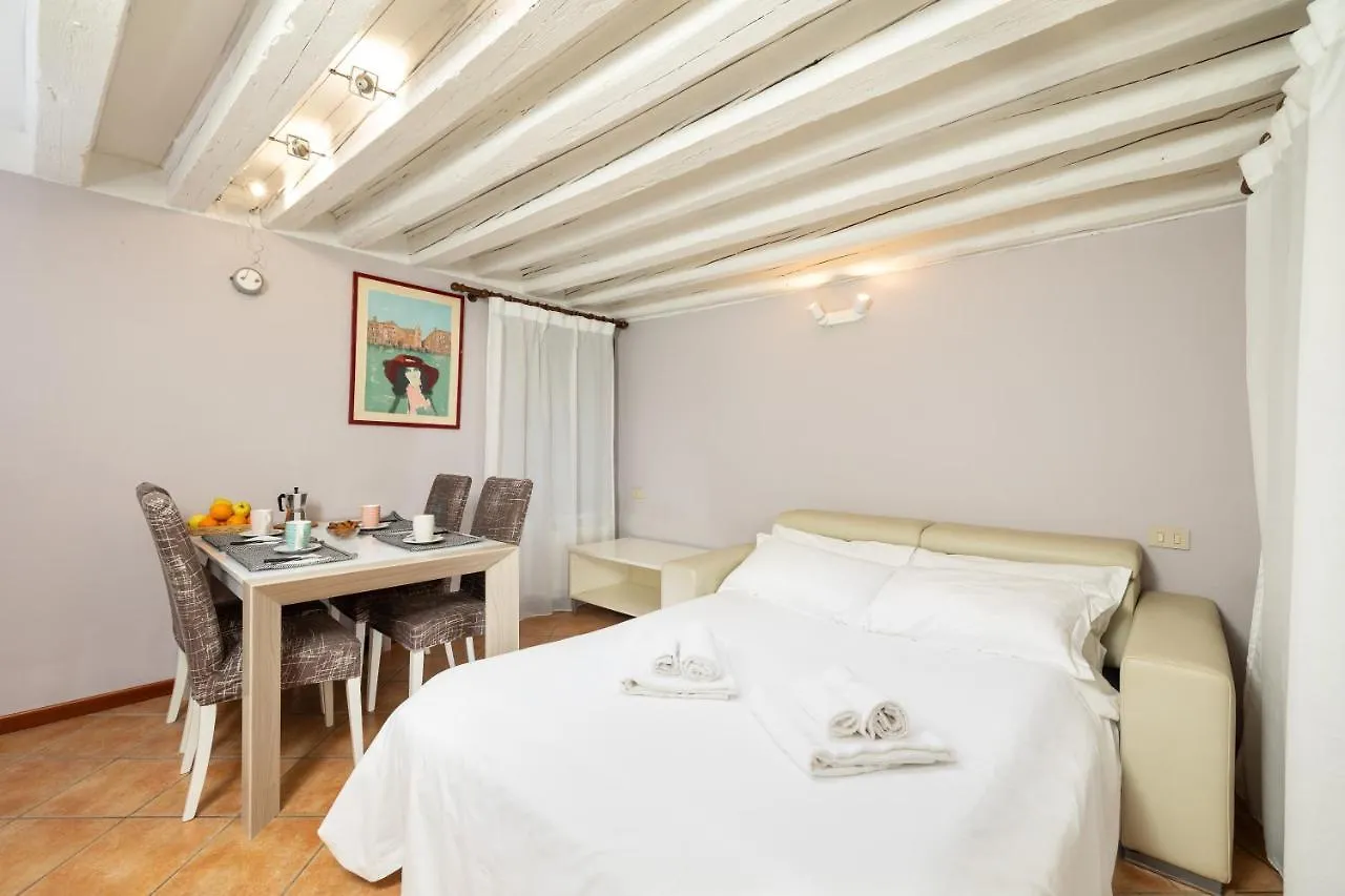 Appartamenti Superior In Via Garibaldi By Bricola Apartments Venedig